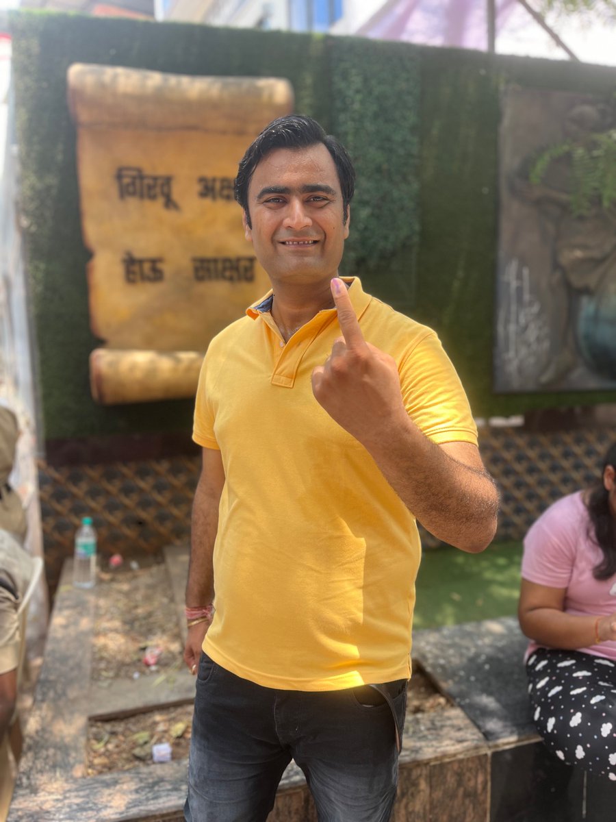 caabhishek2012's tweet image. Your voice matters. Every vote is precious and so is yours! Please go out and cast your vote! #Mumbai #Election2024