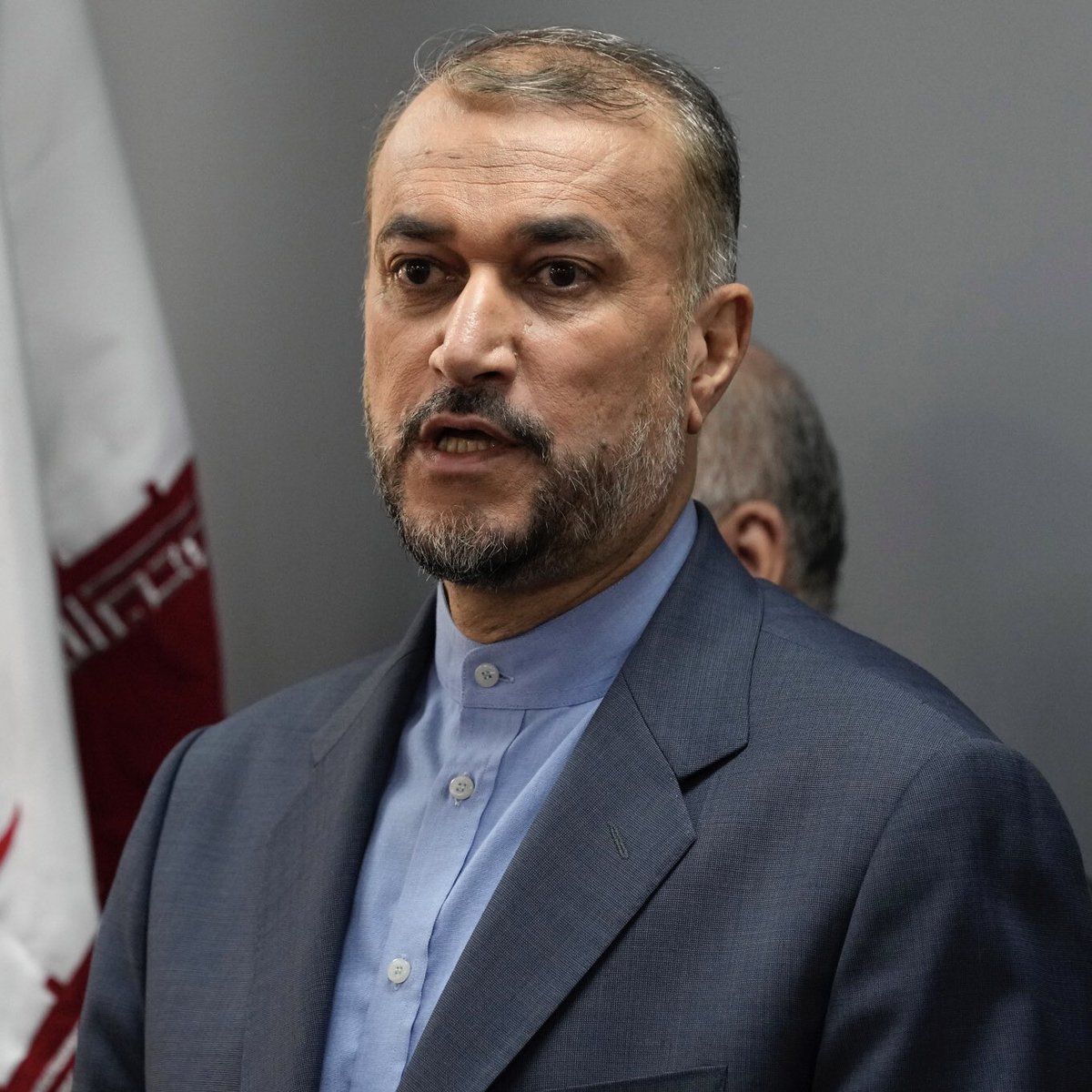 🔴🇮🇷FLASH -Le président iranien Ebrahim #Raïssi et son ministre des Affaires étrangères Hossein Amir Abdollahian sont morts dans le crash de leur hélicoptère hier au nord-ouest de l’Iran. La Constitution prévoit la tenue d'une élection présidentielle dans les 50 jours. (officiel)