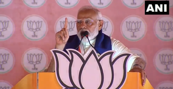 At his #Cuttack's public rally in #Odisha, PM #NarendraModi says, 'Hardly there will be any block in Odisha from where people have not gone to #Gujarat to get a #job. The state which is so prosperous, this election is to punish all those who have destroyed the state...' (ANI) 🗳️