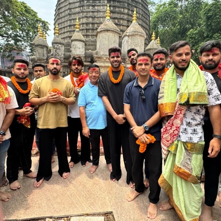 Nitish Rana, Harshit Rana, Venkatesh Iyer, Suyash Sharma, Ramandeep Singh visited the Maa Kamakhya Temple. ❤️