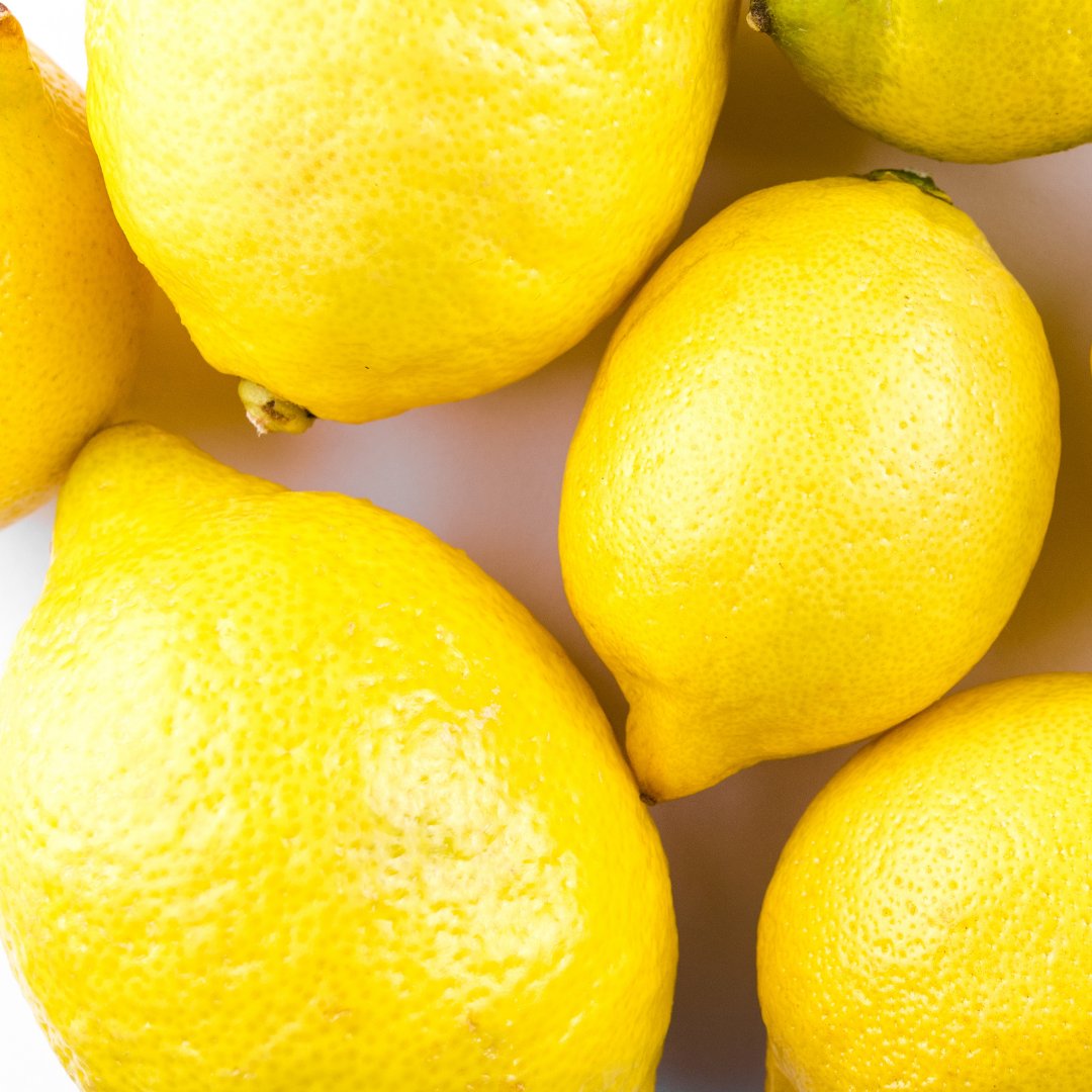 Think about holding a big, juicy lemon. Feel the waxy peel and imagine the smell. Imagine taking a big bite into it and now you are salivating. You can change your body with just your imagination Book a free call with me today to see how. calendly.com/thebeliefdisti…