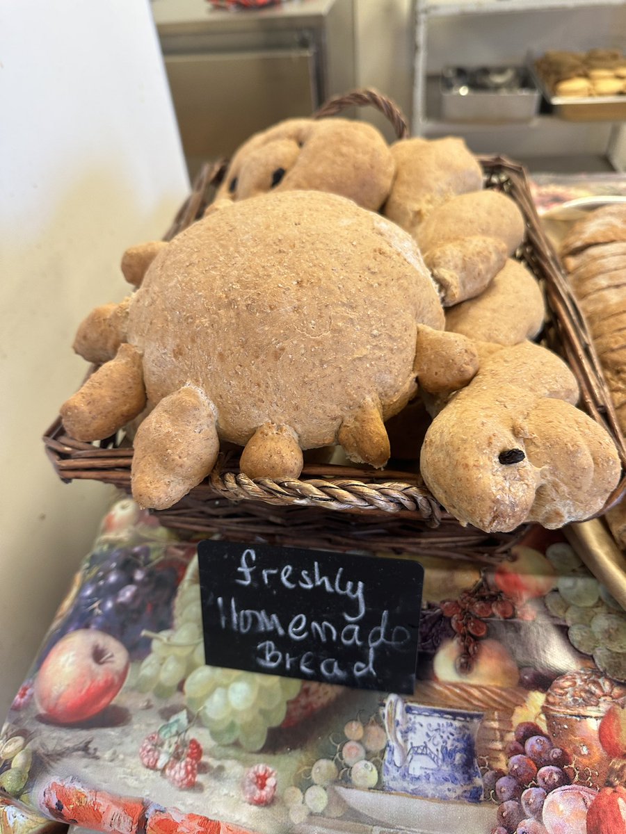 AshmountPrimary's tweet image. We started our week long ‘ Eat them to defeat them’ themed menu today following a whole school assembly this morning. It’s looking yummy!