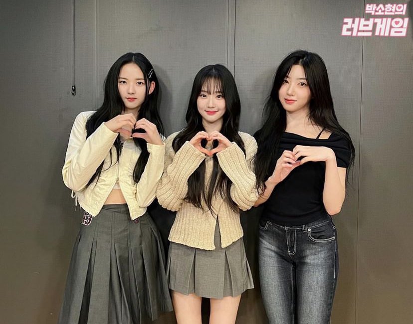 tripleSGLOBAL's tweet photo. [📸] 240519 Sohyun, Seoyeon &amp; Jiwoo on Park So-hyun’s Love Game official Instagram update

#트리플에스 #triples https://t.co/O6uHdDuphj