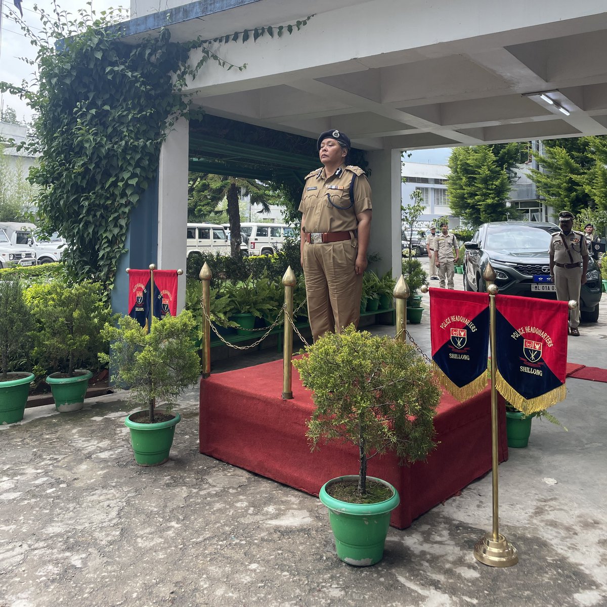 MeghalayaPolice's tweet photo. Is is our privilege to welcome Ms. Idashisha Nongrang IPS, as the first woman Director General of Police of the state.
Under your leadership, we’re looking forward to create newer milestones  and work towards enhanced safety for our state, leading Meghalaya to a new era. https://t.co/POEwxIjMRH