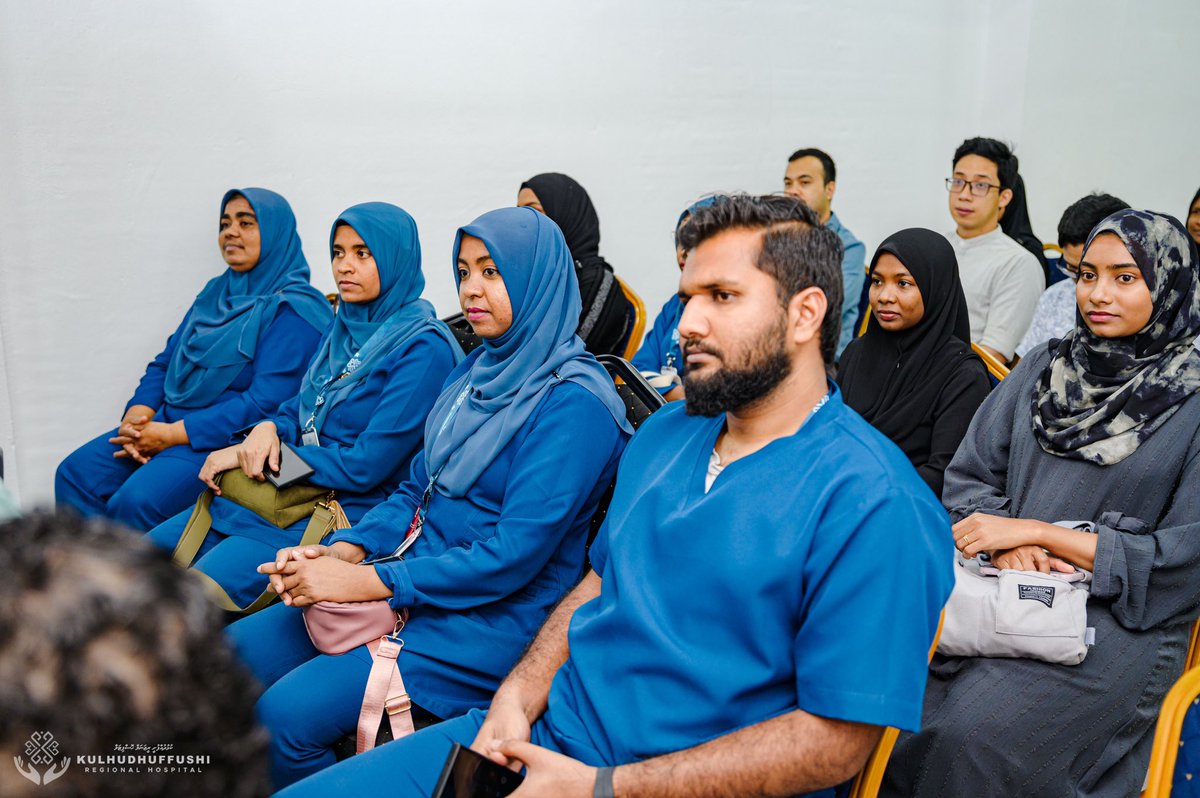 Dr. Mohamed Waheed, Acting Medical Director and Head of the Department of Surgery at @igmhmv, and Consultant Sub-specialist in Plastic and Reconstructive Surgery, facilitated an in-depth training session for the doctors and nurses of KRH. The session covered critical aspects of