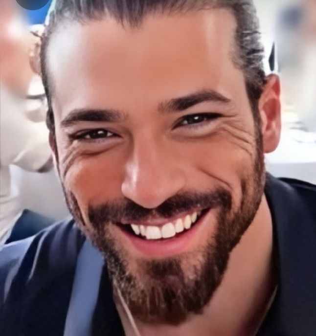 @CaterinaCateK Good morning Caterina! That's right, everything started from this smile! #CanYaman #Sandokan