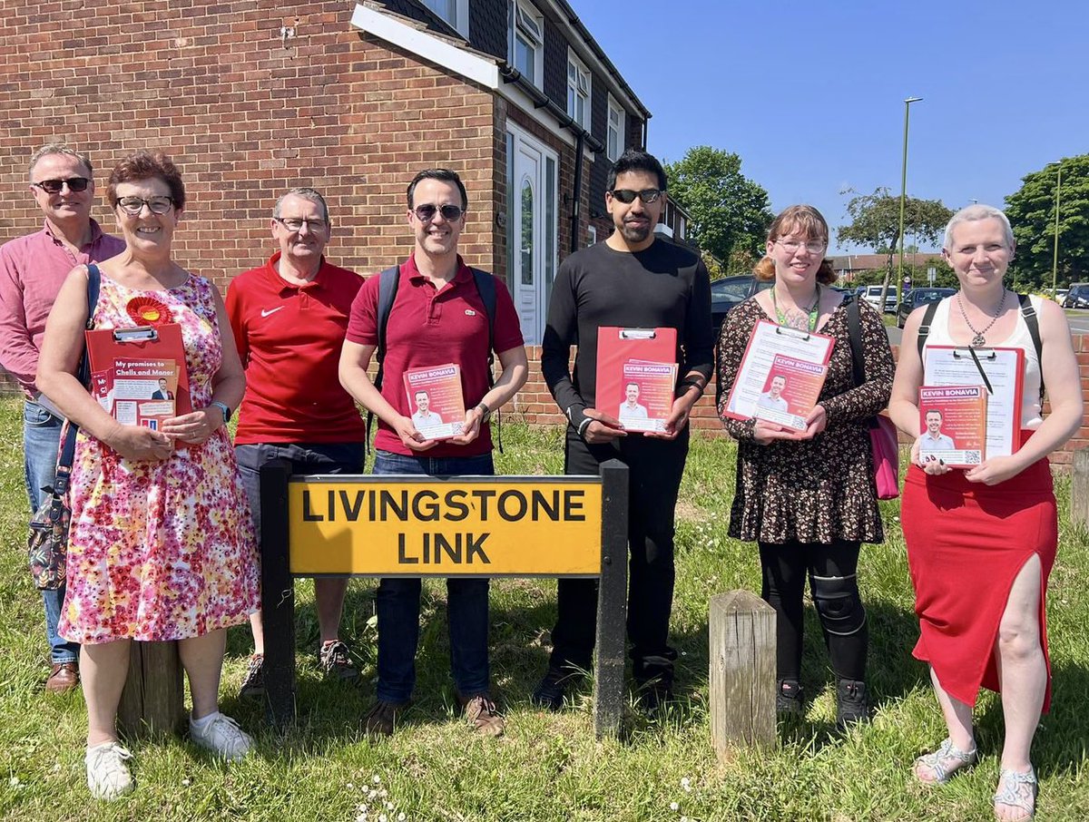 Thank you to the residents of Chells who spoke with our @StevenageLabour team this weekend ☺️ Many are fed up after 14 years of Tory failure, so it was good to discuss a new Labour government’s first steps for change. #GeneralElectionNow 🌹