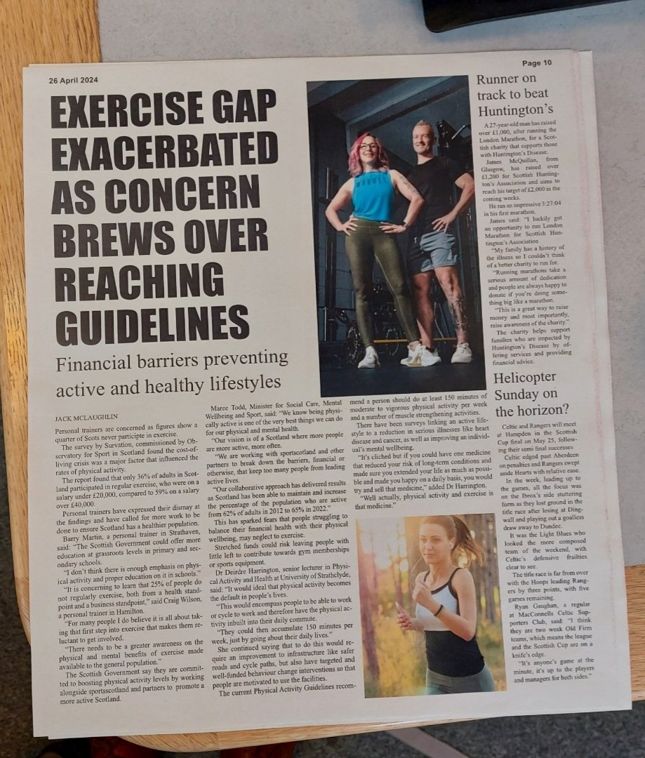 strathpah's tweet photo. We love seeing what our Sport+Physical Activity BSc. graduates get up to.

📰Journalism masters student
@JMcLaughlin2000 shows off his published @GlasgowStand news story.

🗣He contacted his undergrad dissertation supervisor, our @DeeHarrPhD, for a quote!

Well done Jack! https://t.co/JNEGtkcL7A