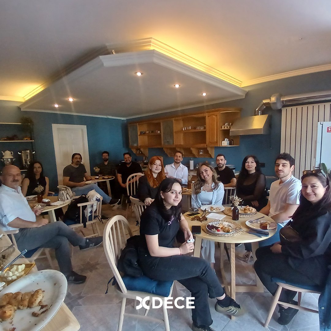This weekend, our team met for a special training. We enjoyed brunch while engaging in conversation and participated in a workshop on the use of body language in business and effective communication techniques. 

#growingtogether #employeeengagement