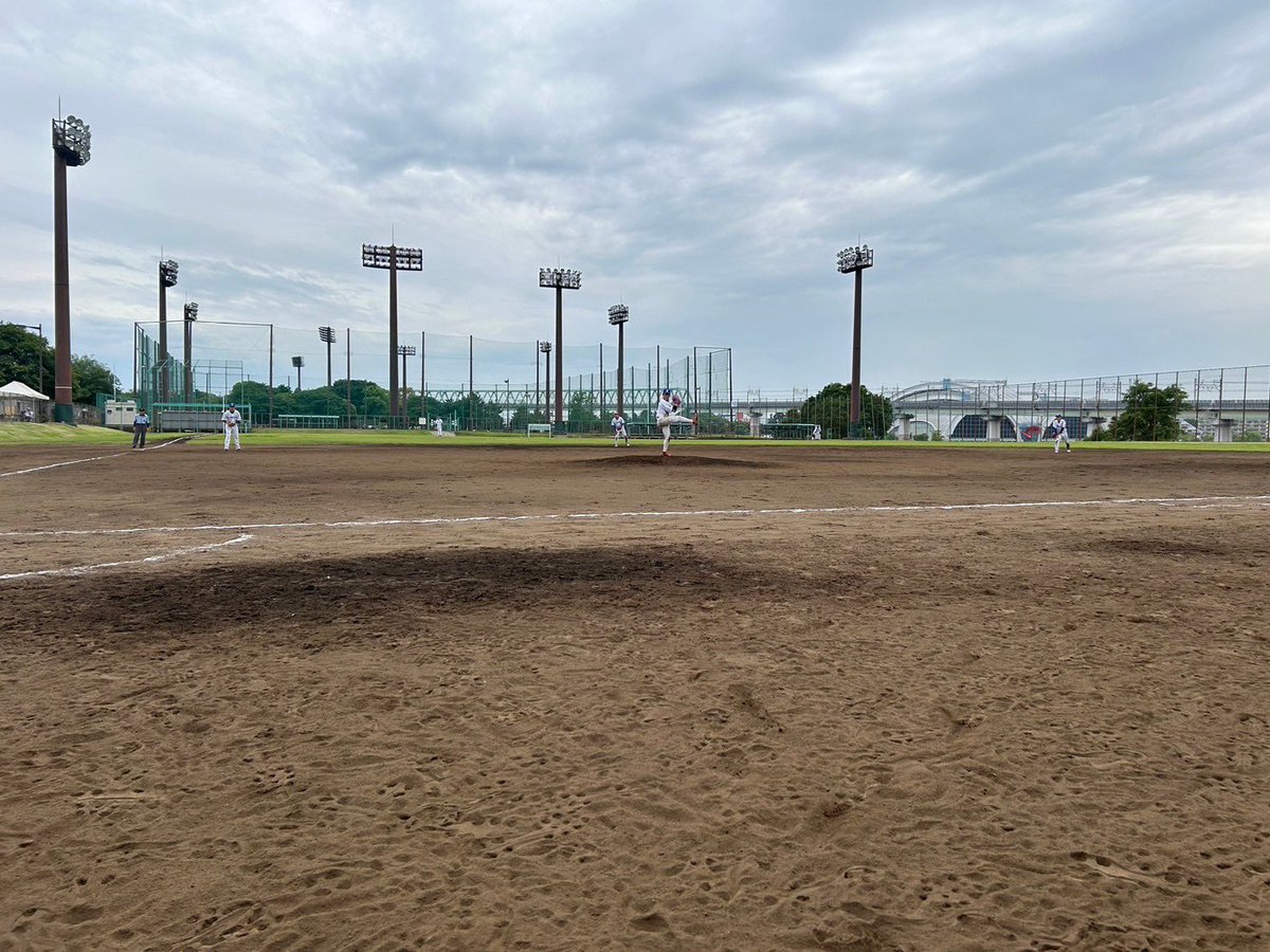 墨東五区準決勝
vs 下町RABBITS様
9-2 win

初回から打線が繋がり、椎名の2打席連続HRなどで大量リードを奪う🎉
先発の木村(康)はランナーは出すも要所を締め、チームはコールド勝ちを納めた。

下町RABBITS様 対戦有難う御座いました！
#24 #草野球 #東京 #選手募集
