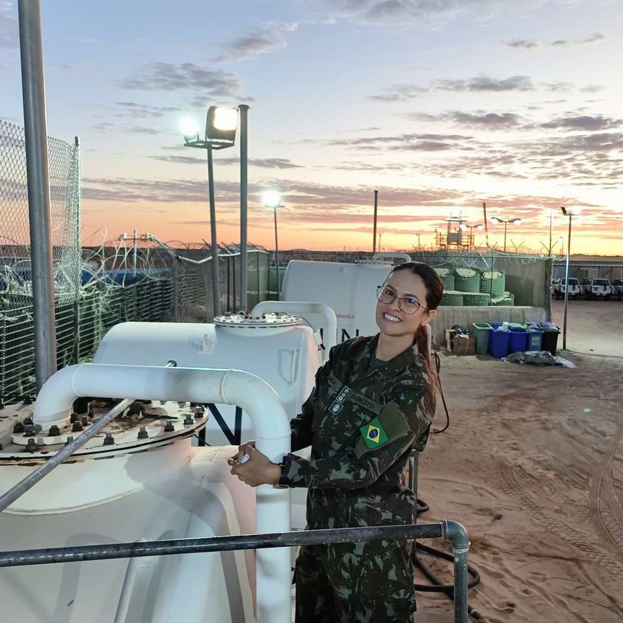 UNPeacekeeping's tweet photo. “My message to the world is simple: commitment and determination”

Meet Major Bianca Cipriano Da Silva Zary 🇧🇷, who is a Military Observer serving with #MINURSO. 

She was inspired to join UN Peacekeeping by a profound sense of humanitarian duty. #PKDay @Brazil_UN_NY https://t.co/q5N1Iqiqp5