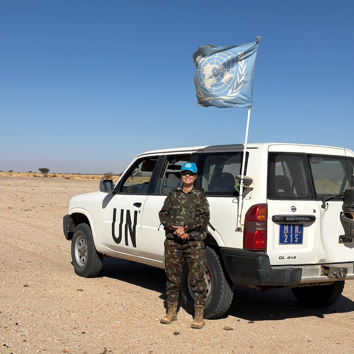 “My message to the world is simple: commitment and determination” Meet Major Bianca Cipriano Da Silva Zary 🇧🇷, who is a Military Observer serving with #MINURSO. She was inspired to join UN Peacekeeping by a profound sense of humanitarian duty. #PKDay @Brazil_UN_NY