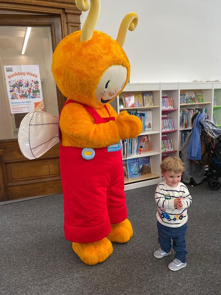 We had so much fun this #BookbugWeek celebrating all the ways we say 'Hello', with a special goodie bag gift for families too. Join us this week for sessions indoor and outdoor. For more info: west-dunbarton.gov.uk/libraries/libr… @Bookbug_SBT @WDCEducation @WDCouncil