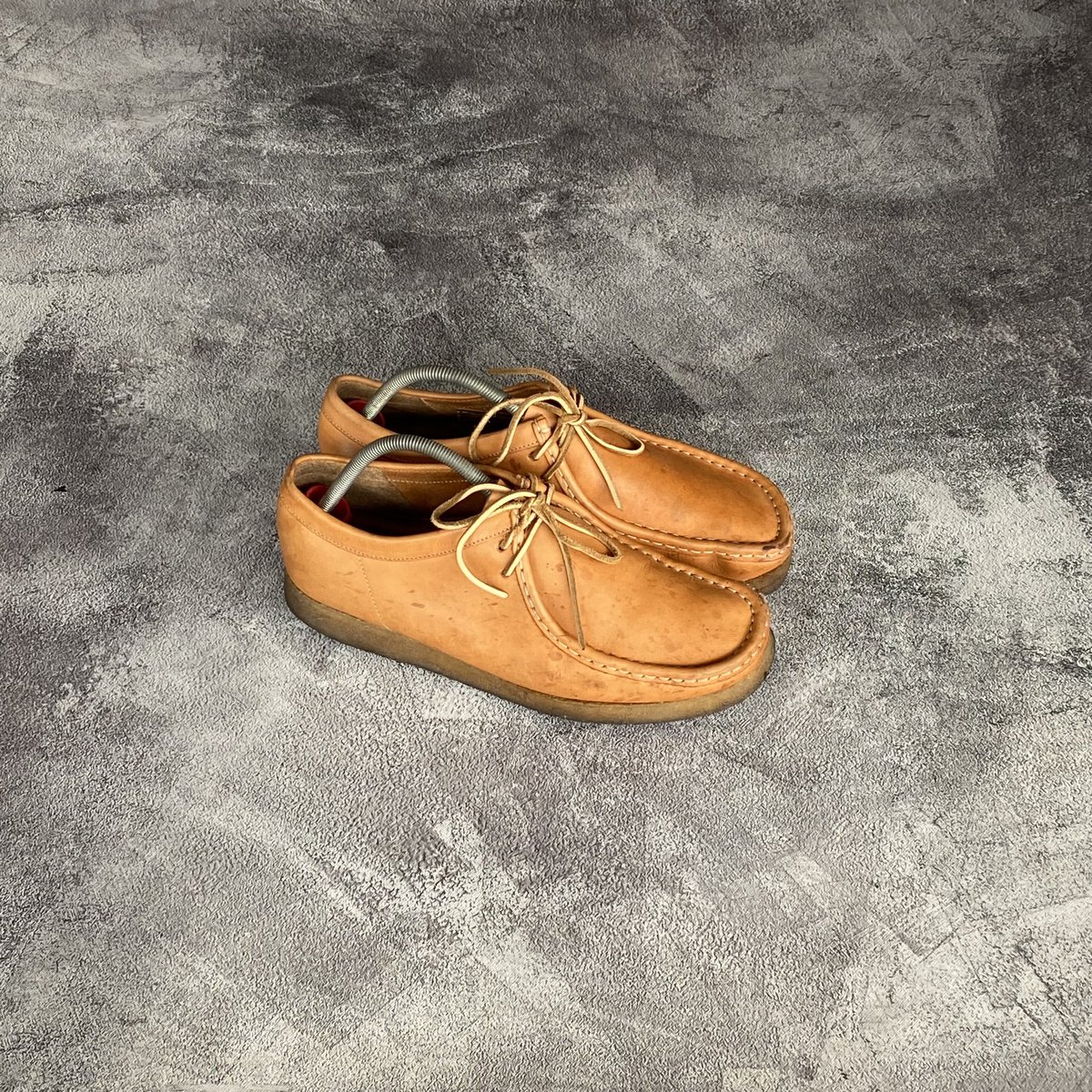 waste_myhate's tweet photo. @jakartatroops Titipp bang😚

Clarks Wallabee👇🏻
- Brown Leather 40.5 ( Ada Minus )
- Black Leather 41.5 ( Ada Minus )
- Maple Suede 45 ( Butuh Cuci )
- Cola Leather 44 ( Seger Tinggal di Wax )

Harga 450.000,-/Pasang NETT!
Belum Termasuk Ongkir

Minat / Detail via DM🫶🏻 https://t.co/tSmFRo4jx5