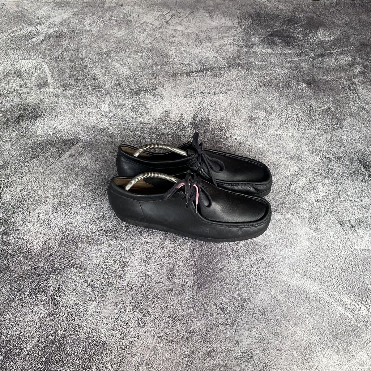 waste_myhate's tweet photo. @jakartatroops Titipp bang😚

Clarks Wallabee👇🏻
- Brown Leather 40.5 ( Ada Minus )
- Black Leather 41.5 ( Ada Minus )
- Maple Suede 45 ( Butuh Cuci )
- Cola Leather 44 ( Seger Tinggal di Wax )

Harga 450.000,-/Pasang NETT!
Belum Termasuk Ongkir

Minat / Detail via DM🫶🏻 https://t.co/tSmFRo4jx5
