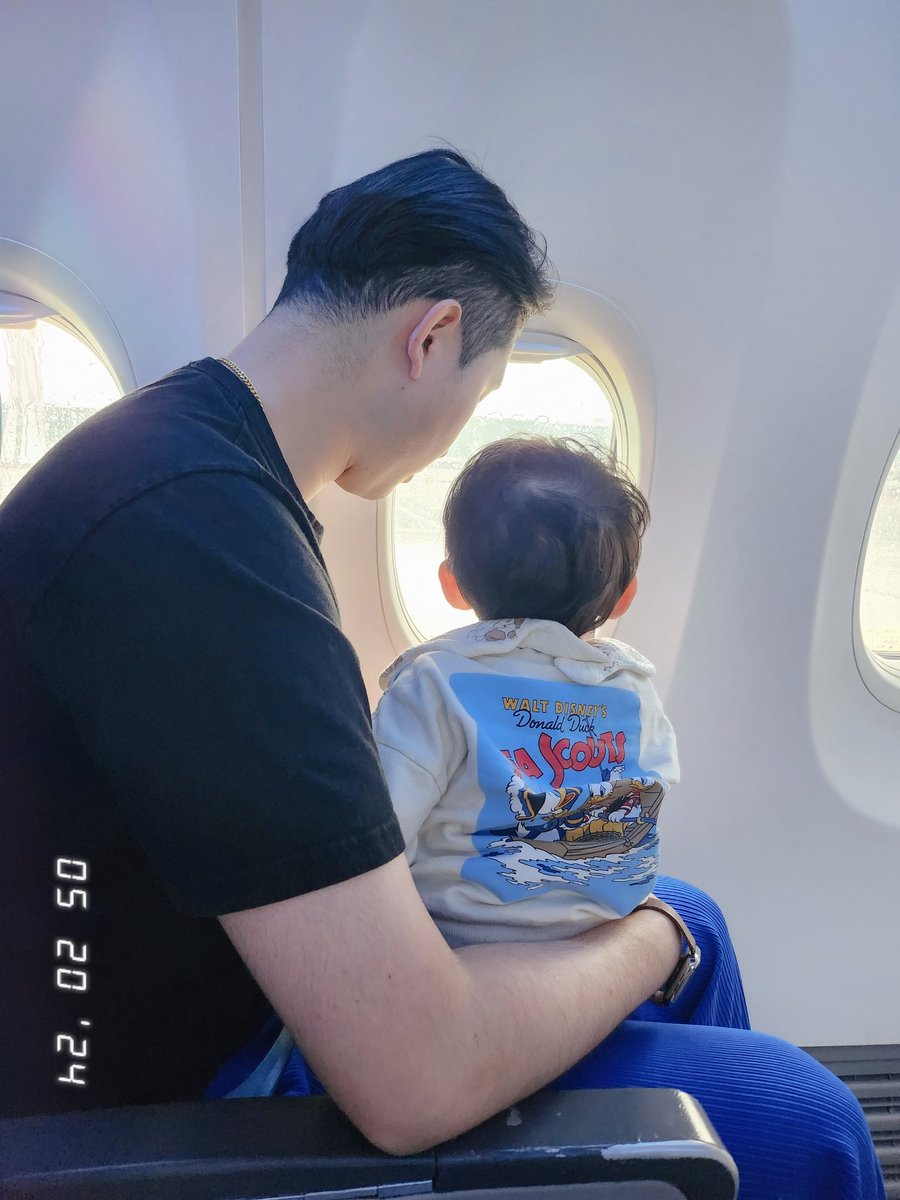 temimaki's tweet photo. ４泊５日の実家帰省はとてもあっという間😢風邪が��然良くならない私と息子っちは日本滞在中も薬漬け🤦韓国の病院で処方された薬より日本の市販薬のほうが効いている気がする、、まだ体調すごく悪いけど🫠次は夏かな、早くまた帰省したい💙 https://t.co/9wrW5BBbe4