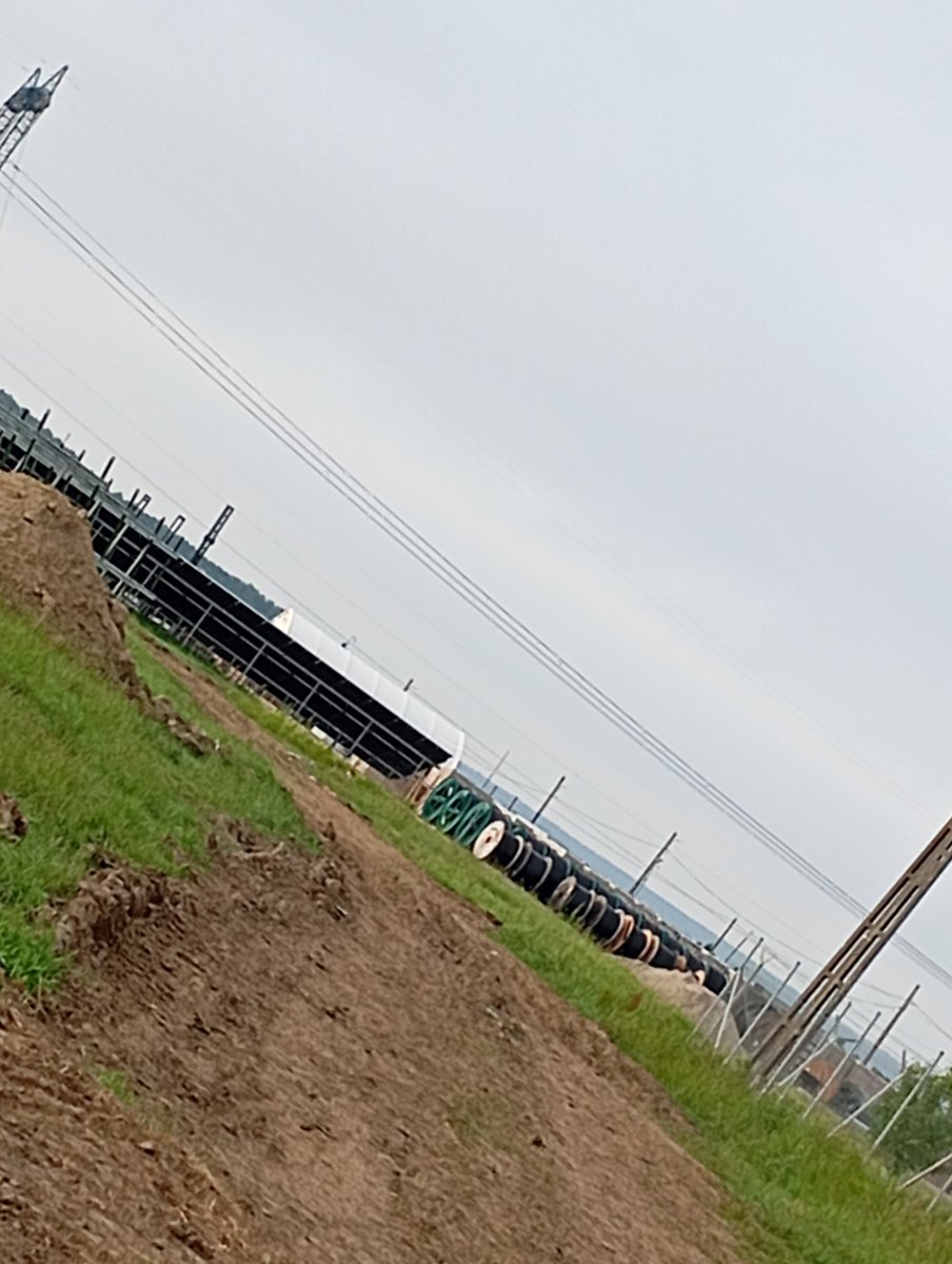 DACProtocol's tweet photo. ๐ฑ Embarking on a new chapter in sustainability! #Dacprotocol & #ElectricGreen is kicking off an ambitious project at the photovoltaic park in Slatina City, Olt County. A big thank you to the local council for their support. Working together for a #GreenFuture! ๐ก๐ #RenewableEnergy #dac #bnb
#btc #usdt #crypto
