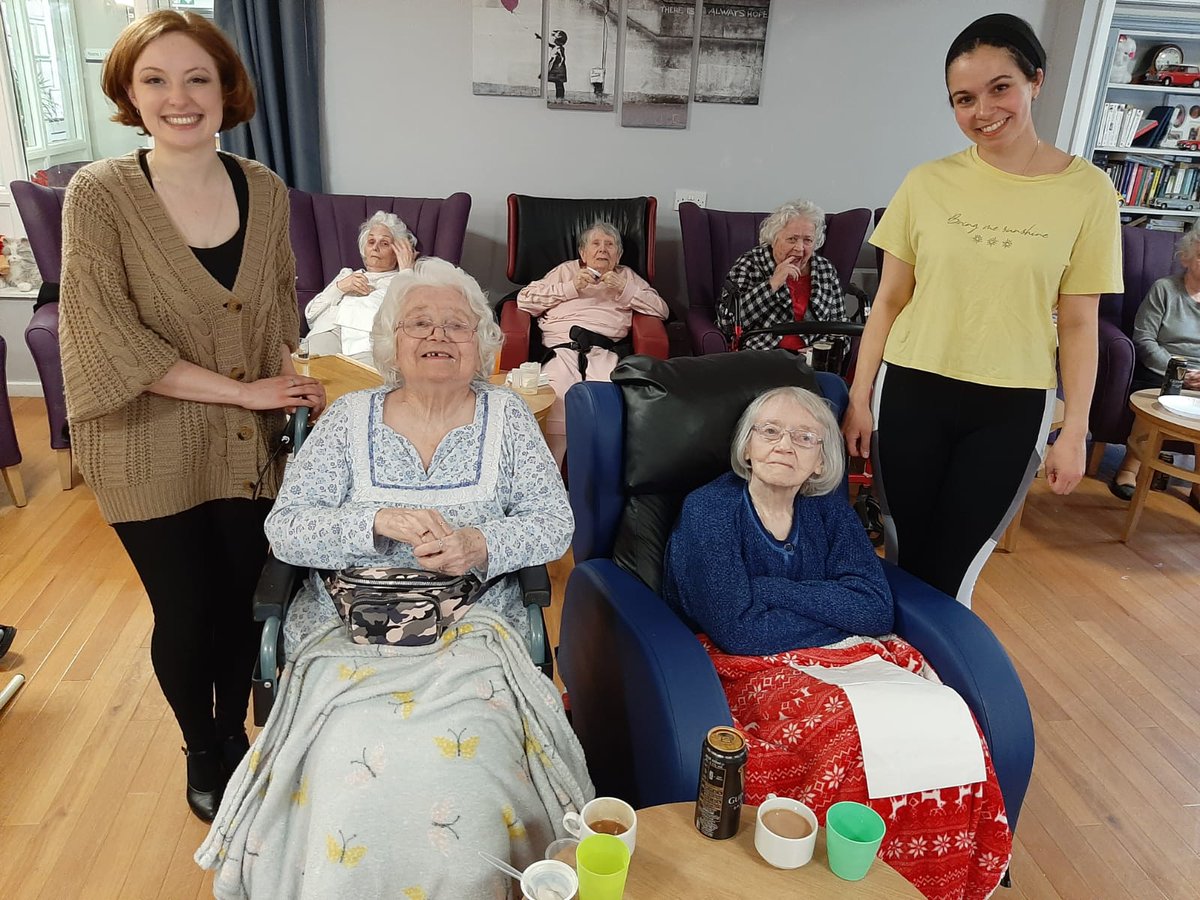 IsraelSieffCH's tweet photo. Amazing visit from northeast producers, smile all round #entertainment #Laughter #puttingonashow @AnchorLaterLife @Steve_Vessey https://t.co/68jm0Ri0h4