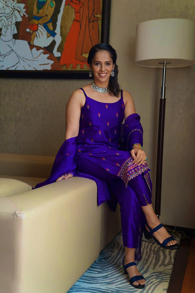 Saina Nehwal so beautiful looking and nice dress 👗👗💗💗
#sainanehwal
#AbhishekSharma #YamiGautam
