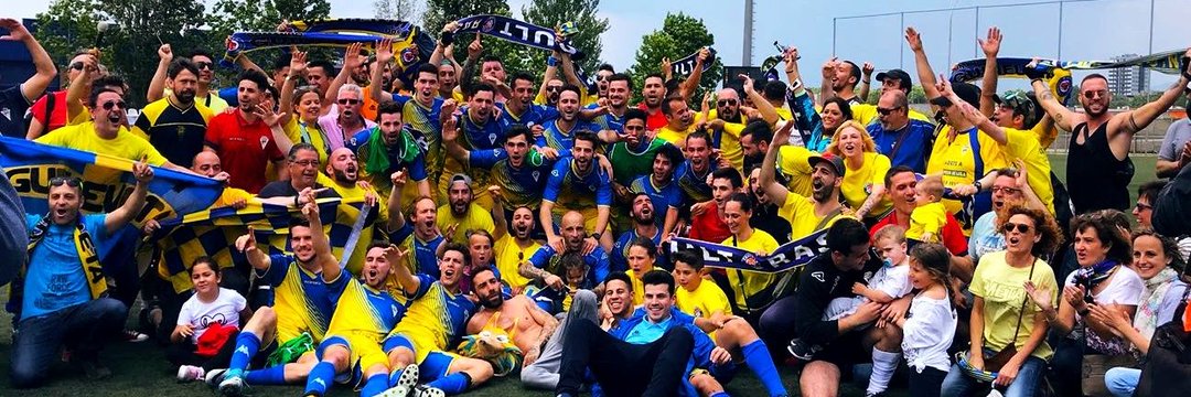 Hoy se cumplen 6 años, 20/05/18, de nuestro primer ascenso al frente de @eeguineueta en nuestro primer año en el club. Campeones de liga y ascenso a #1cat. Fotón que demuestra la unión que hubo entre equipo, afición y @Cmando_Guine. SIEMPRE GUINE!