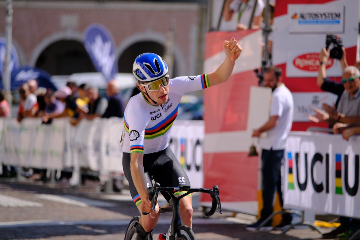 The sun finally shone in Maniago 🇮🇹 as the Great Britain Cycling Team lit up the Italian cobbles themselves with yet more winning rides, on the final day of racing at the UCI Para-cycling Road World Cup 🌞 Sophie Unwin and Jenny Holl led home a British 1-2 as the women’s tandems