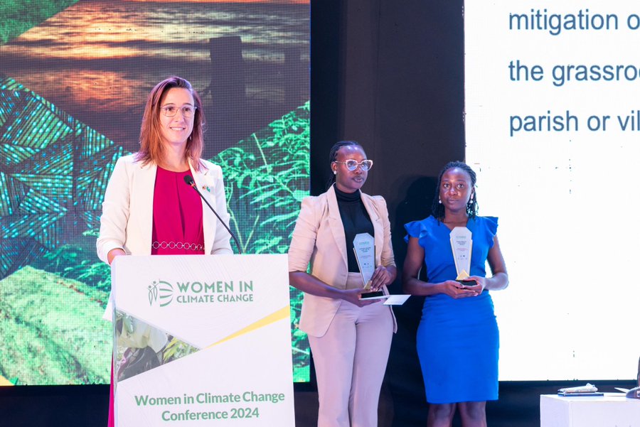Ms @AyebareDenise won for Women in Climate Change Award as Climate Activist of the Year 2024 You deserve it our sister Congratulations @nemaug @EUinUG @TodwongR @AlupoEpel @UNDPUganda @AnitahAmong @CCD_UG #JusticeForClimateChange #OneMilionTreePlantinfCanpaign