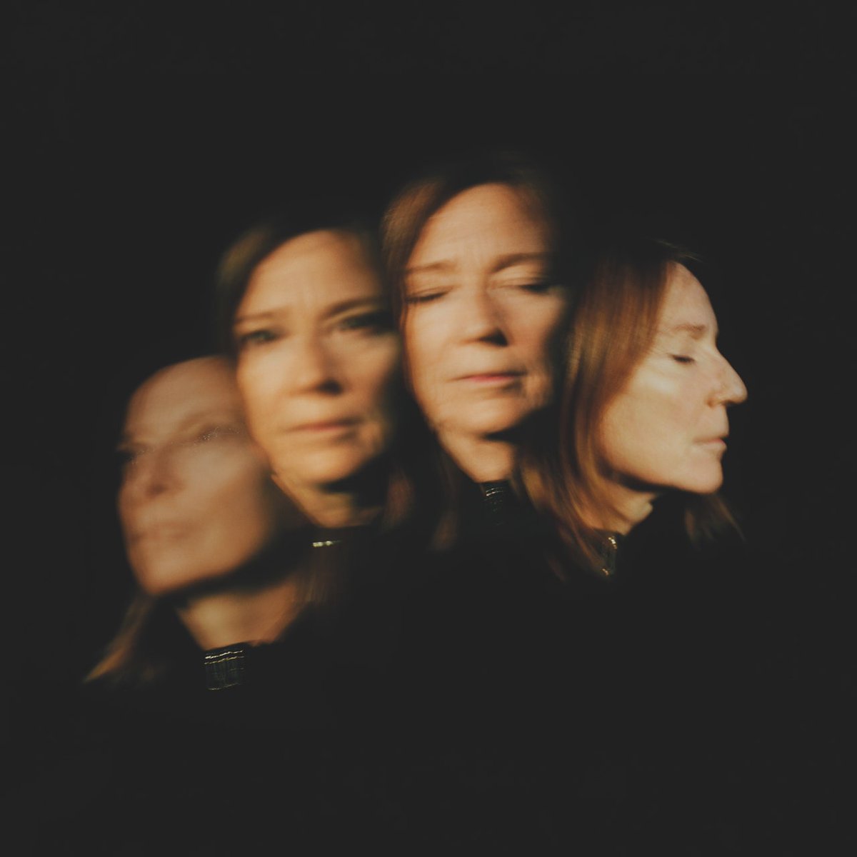 ALBUM REVIEW: @RealBethGibbons - 'Lives Outgrown'... mysticsons.com/article/beth-g…