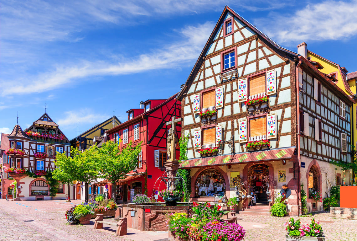 Immerse yourself in the timeless beauty of Kaysersberg! 🏡✨ Located along  the Alsace Wine Route, this enchanting village invites you to wander  through picturesque streets lined with charming half-timbered houses. 🧡🌼  📍, image size:1140x768