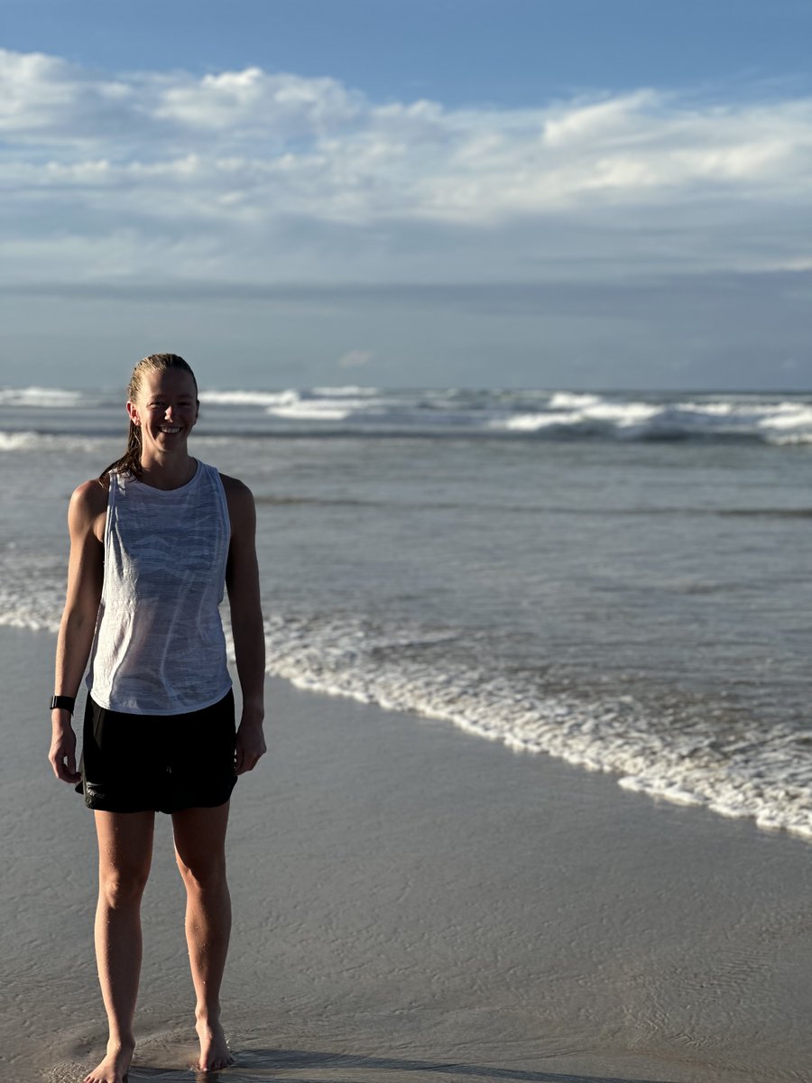 _AshleyRichmond's tweet photo. People ask how I stay lean without restricting calories or doing cardio.

The secret:

Put your progress on autopilot with the right habits to make success inevitable.

Here are 9 easy habits you can use to get below 15% body fat and stay there: https://t.co/a869fMXFng
