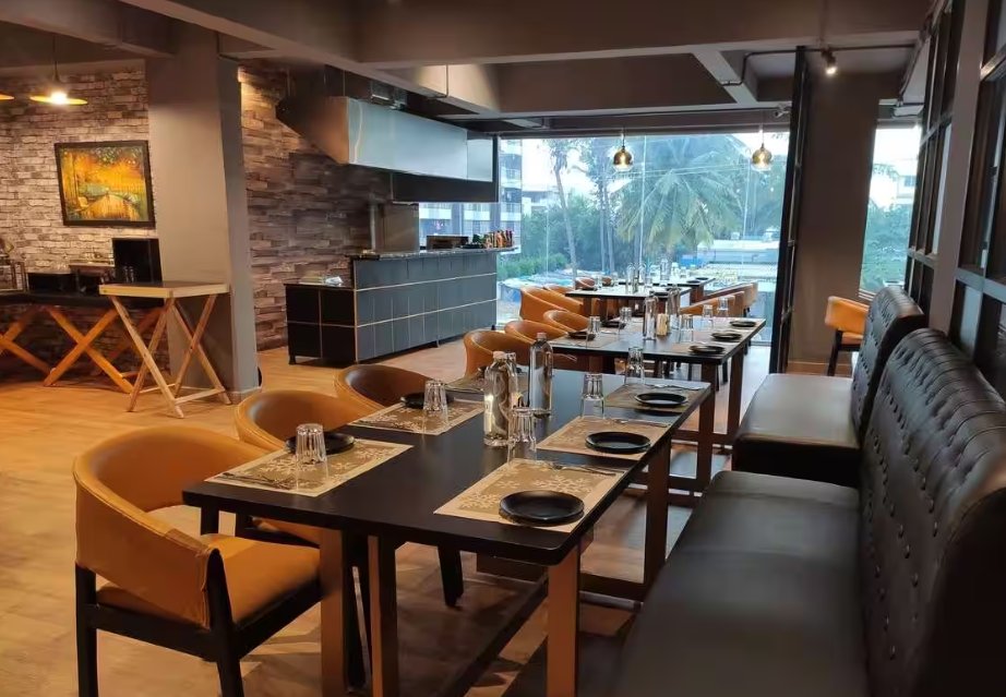 tashann_res's tweet photo. Tashann Multi Cuisine Restaurant offers a wide range of delicious delicacies. Do visit right away to satisfy your food cravings 🙌

𝐁𝐨𝐨𝐤 𝐘𝐨𝐮𝐫 𝐓𝐚𝐛𝐥𝐞 𝐍𝐨𝐰: 📞 +91-6366283777,6366281777

#cuisine #healthyfood #biryani #food #foodie #indianfood #foodporn https://t.co/OJjVWMeeKM