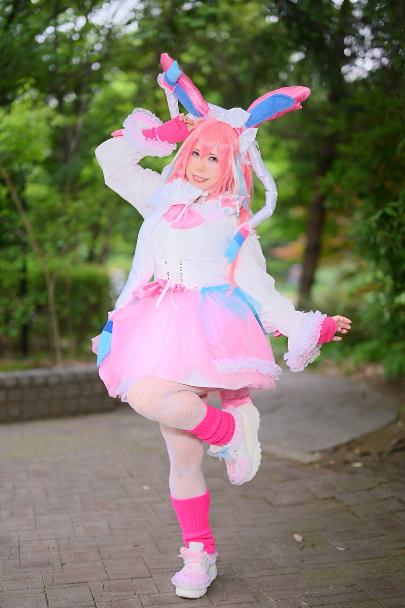 umeko_0209's tweet photo. 【Cosplay】

ポケモン擬人化  

NO. 0700

🎀 ニンフィア 🎀Sylveon

photo📸天才まさねさん😎(@masane7 )

#ホココス #コスプレ #夢ポケ擬人化 https://t.co/8Bv5uHfxq3