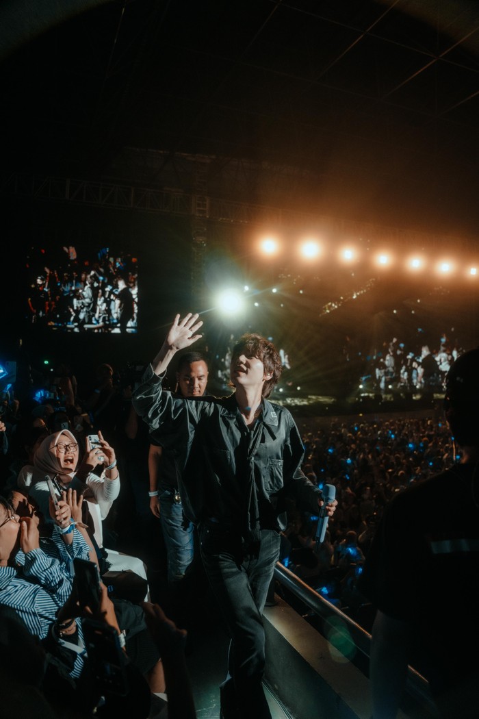 #Foto 2024 KYUHYUN ASIA TOUR 'Restart' Jakarta sukses digelar di Tennis Indoor Senayan, Sabtu (18/5). Sini gengs, gue kasih asupan buat lo yg PCD akut!😋😍

Foto: CK Star Entertainment/Antenna

>> dtk.id/NwvYZH

#detikpop #Kyuhyun #RestartInJakarta