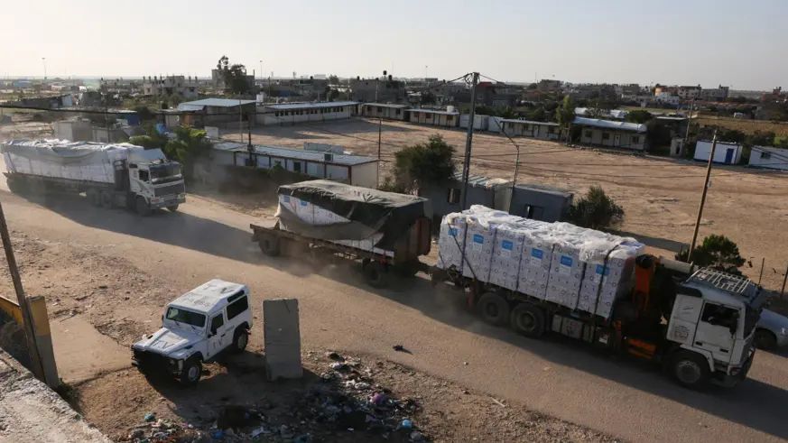 İşgalci İsrail, 'Refah' ve 'Kerem Ebu Salim' sınır kapılarını 13 gün süreyle kapatarak 3 bin yardım tırının Gazze'ye girişini engelledi.