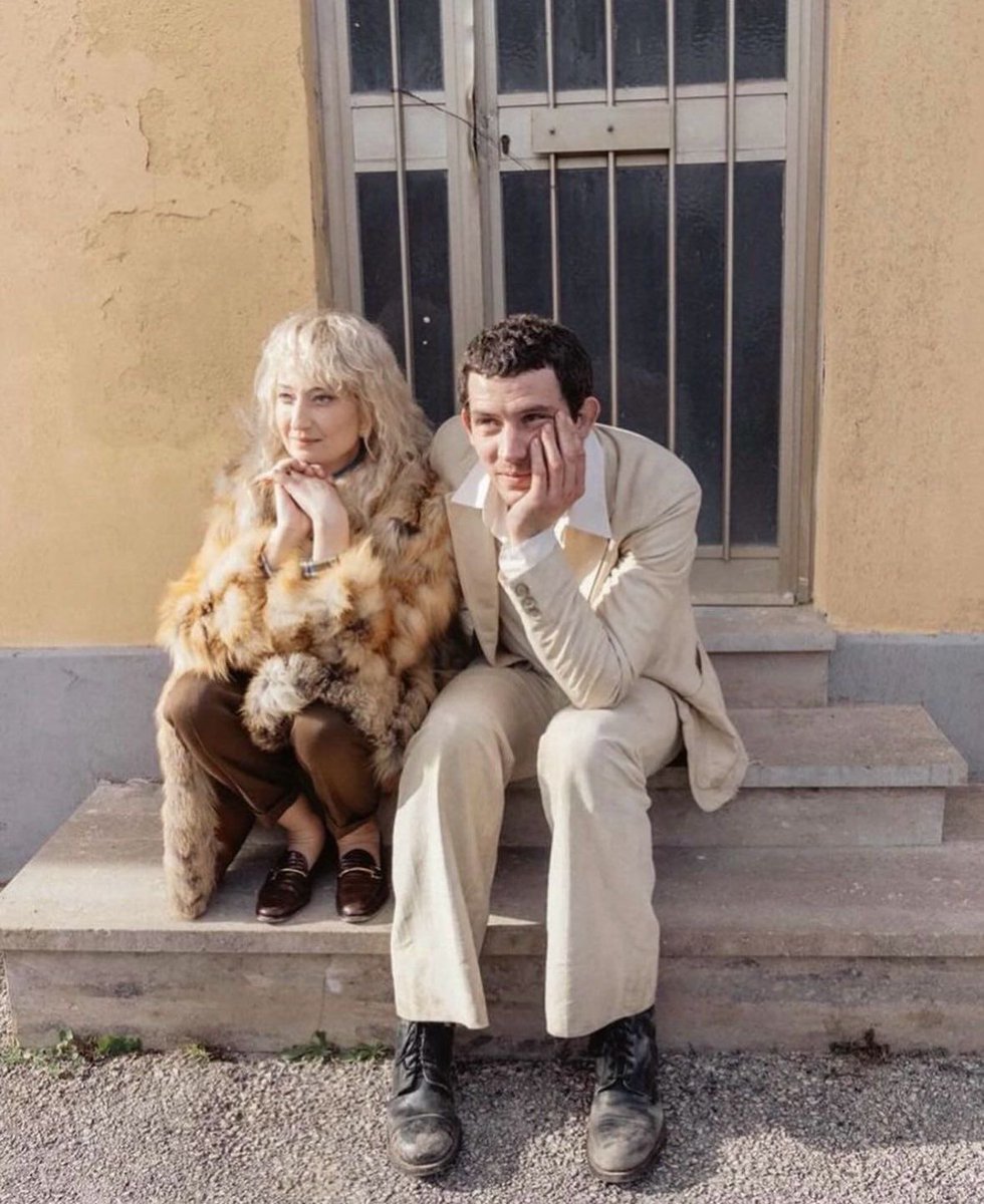 mubiitalia's tweet photo. Auguri a Josh O’Connor! Qui sul set de LA CHIMERA. https://t.co/p92orRBkIz