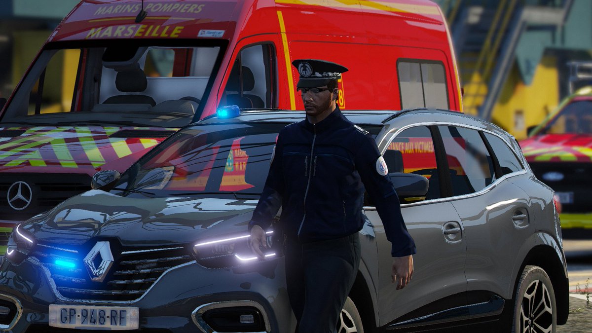 Bon lundi à tous ! 😎💪🏻
Même les jours fériés le DIPN est présent sur le terrain pour soutenir les effectifs dans les interventions difficiles !