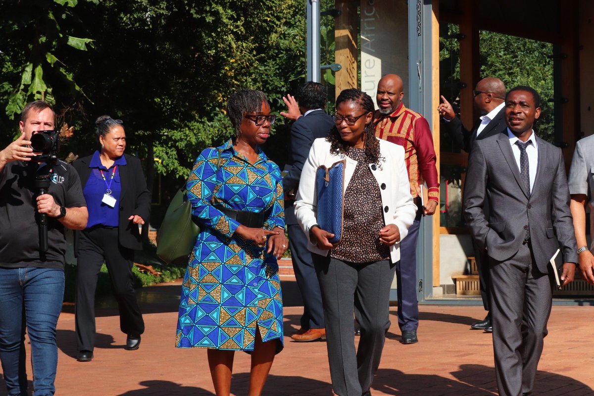 DpmeOfficial's tweet photo. The @AcetforAfrica & @UPTuks' Summit on Economic Growth and Transformation is currently underway at @FutureAfricaUP.
Delegates include Mr @tito_mboweni, @AcetforAfrica Vice President, Ms Mavis Owusu-Gyamfi (@MOGinAfrica), & our DG Dr Robert Nkuna (@Mabuse01).
#ATISummit https://t.co/dxzpybGZof