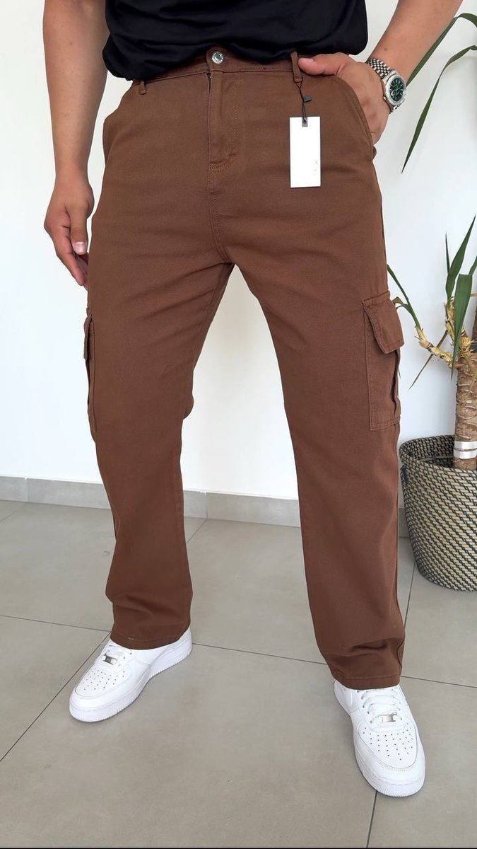 Cargo pants 3500/- countrywide delivery, call or WhatsApp 0734754485