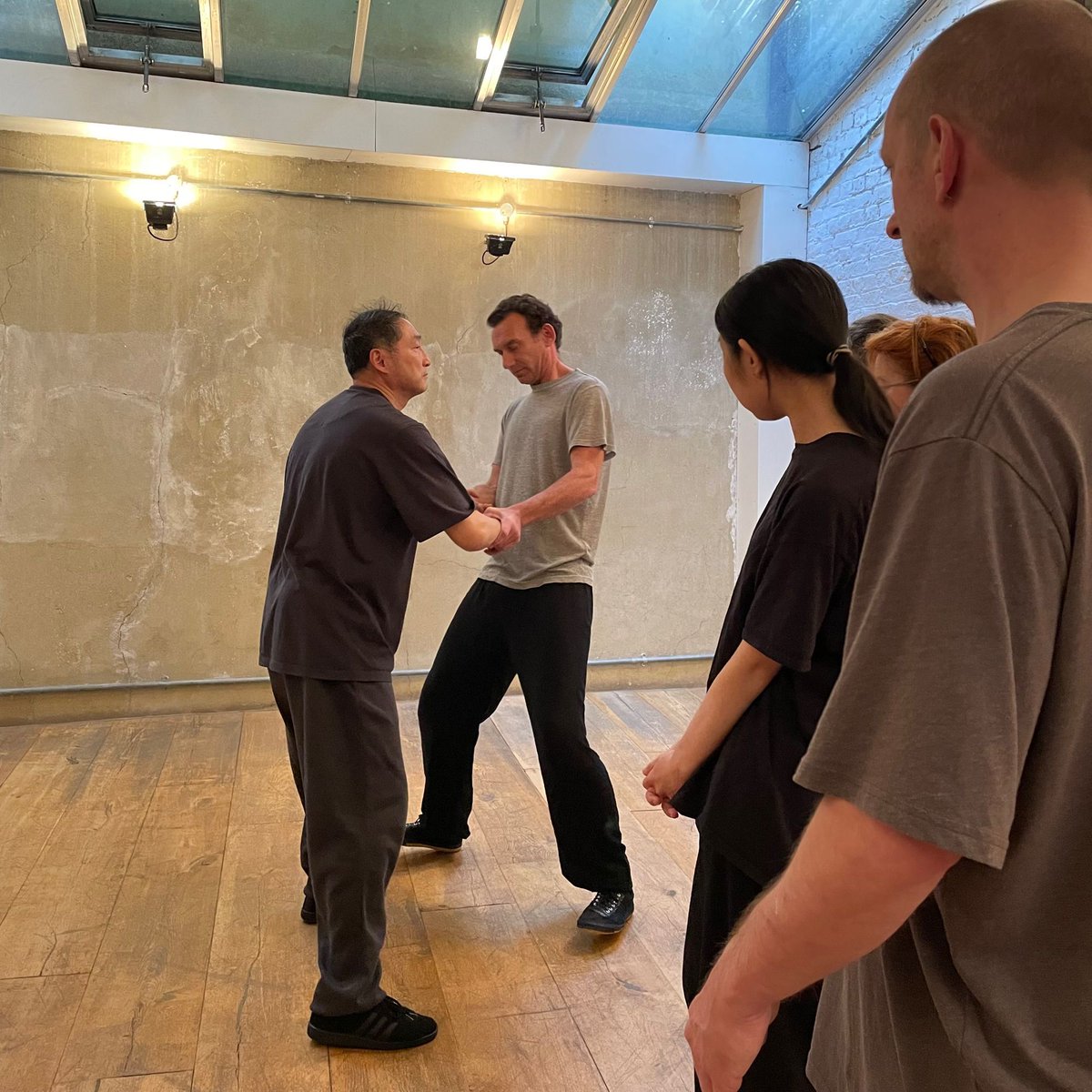 Applications look simple but are difficult to execute with ease. 

#zhaobaotaijiquan #taichi
 #martialart  #kungfu #taichibody #healthylifestyle #allbodytogether #movingmeditation  #camden #kentishtown #london