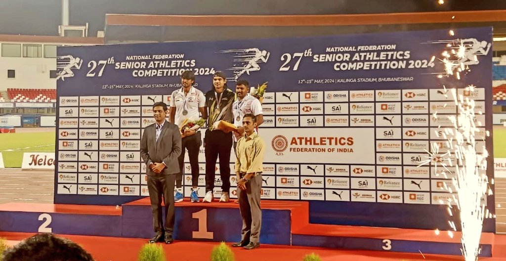 SWComd_IA's tweet image. #SaptaShaktiCommand congratulates Gunner Uttam Patil of #VeerMarathas for his exemplary performance. He clinched a Silver Medal in Javelin Throw at the Indian Grand Prix-1 2024 in Bangalore and a Bronze Medal at the 27th Senior #FederationCup 2024 in #Bhubaneswar. 
His remarkable…