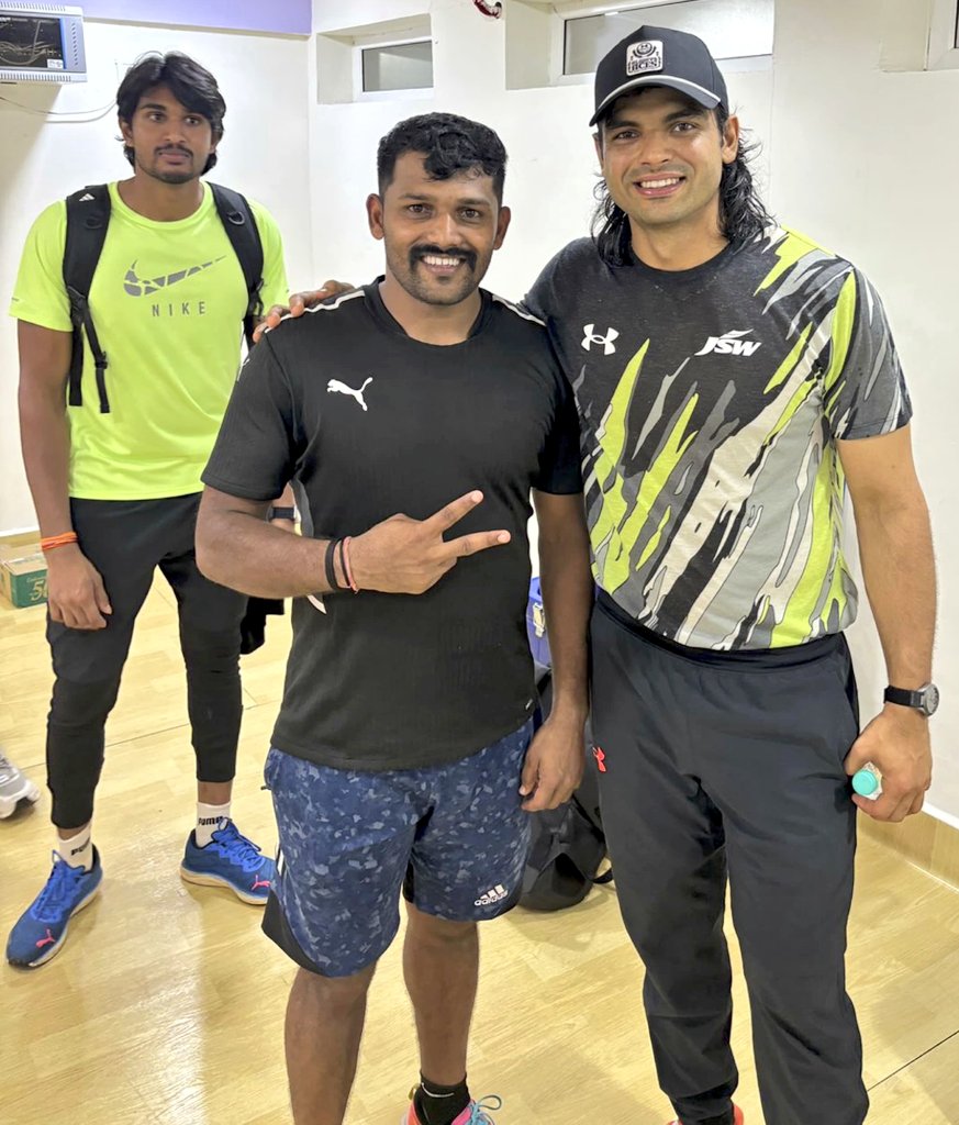 SWComd_IA's tweet image. #SaptaShaktiCommand congratulates Gunner Uttam Patil of #VeerMarathas for his exemplary performance. He clinched a Silver Medal in Javelin Throw at the Indian Grand Prix-1 2024 in Bangalore and a Bronze Medal at the 27th Senior #FederationCup 2024 in #Bhubaneswar. 
His remarkable…