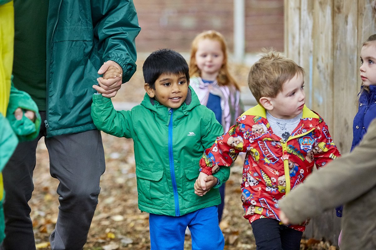 It's #WalkToSchoolWeek🪄 Find out more about the #MagicOfWalking via @LivingStreets and support more children to enjoy their start to the day: livingstreets.org.uk/wtsw #GMMoving