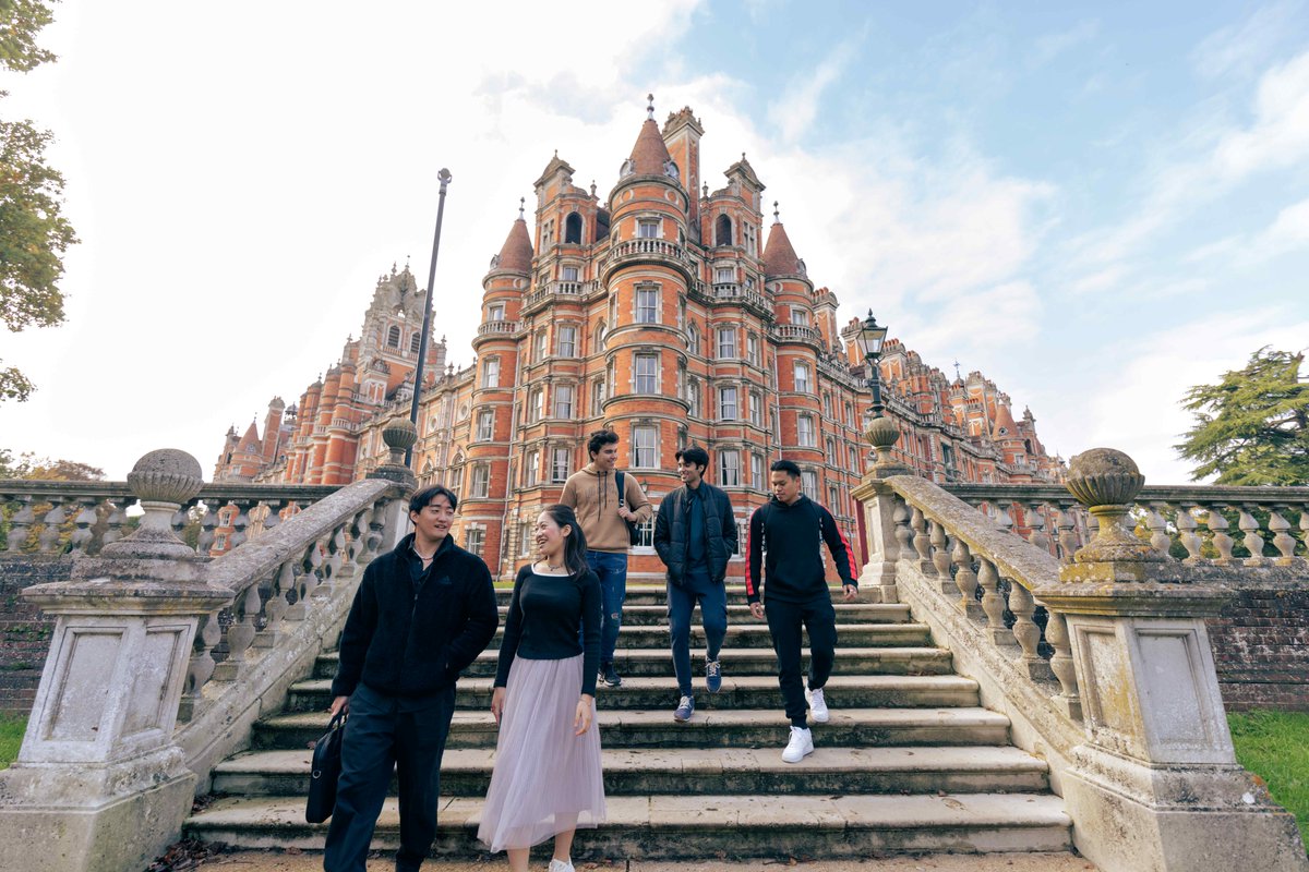 If you’re an international student planning to start your postgraduate studies with us in September you could be entitled to £1,000 off your tuition fees. You’ll need to have accepted your offer and pay your deposit by 1 June to qualify. More here: royalholloway.ac.uk/early-payment-…