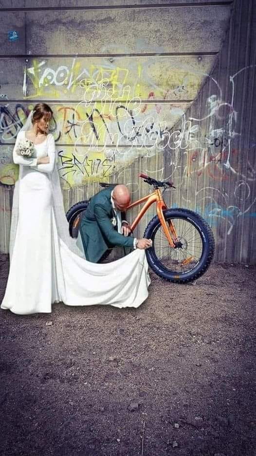 VogueCycling's tweet photo. This would probably lead to the first fight after the wedding??? 😅😅😅

#wife&amp;bike #cyclinglife #happilyeverafter https://t.co/YJKLd7uQSn