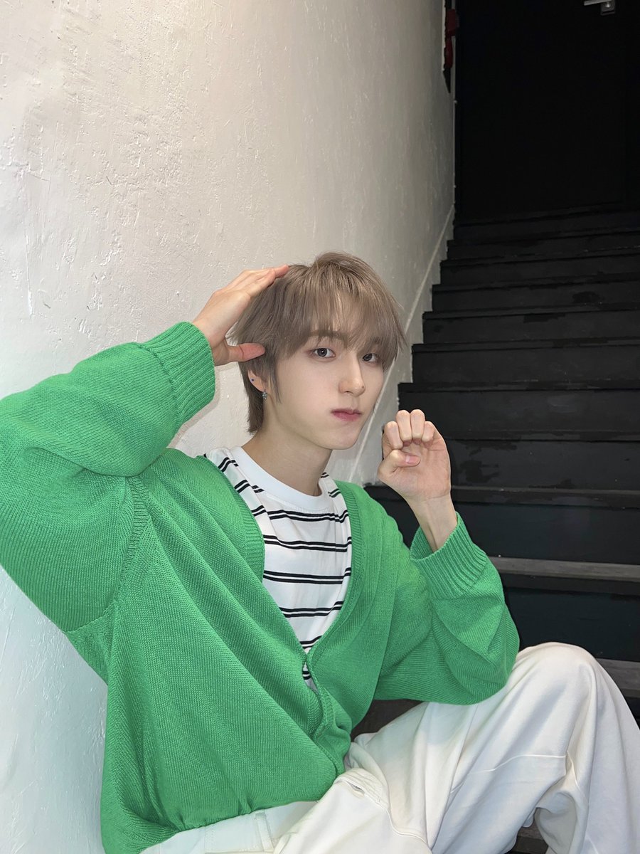 XODIAC_MEMBERS's tweet photo. [#범수] 

🐶🐾💜 

#XODIAC #소디엑 #BEOMSOO #범수 https://t.co/yy8oH8sZh4