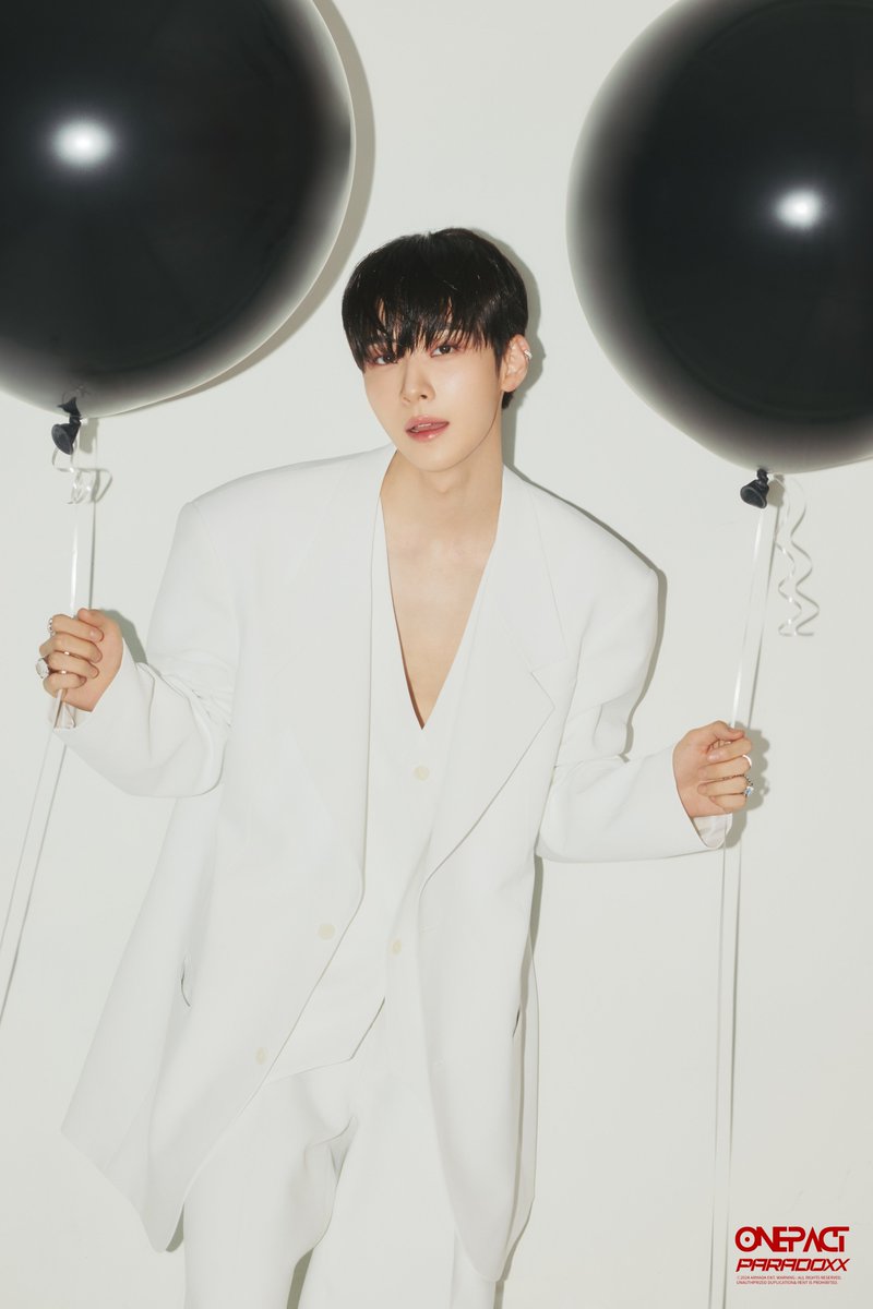 onepact_'s tweet photo. ONE PACT [PARADOXX]
CONCEPT PHOTO : SUIT VER.
#SEONGMIN #성민

#ONEPACT #원팩트
#PARADOXX #20240607_6PM https://t.co/SFj9q6paGA