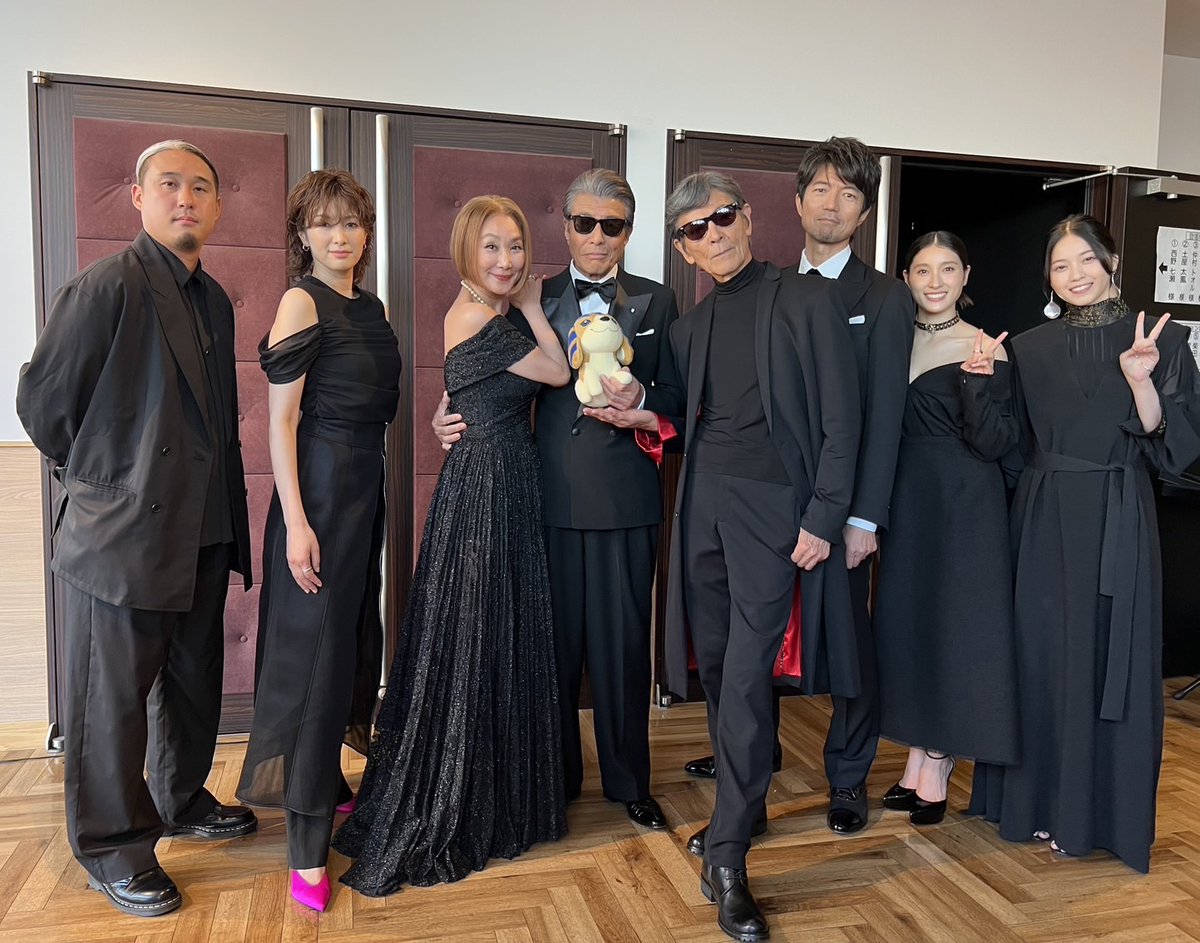 映画 「帰ってきた #あぶない刑事 」明日公開🕶️ 昭和の伝説の刑事