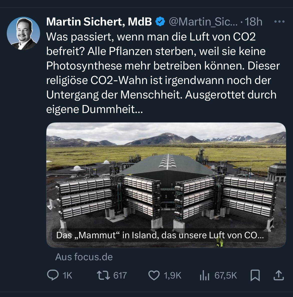 Hier @Martin_Sichert, #NoAfD, seinen religiösenCO2-Wahn durch seine eigene Dummheit. 
Ihm zu erklären, worum es wirklich geht & wie alles zusammenhängt, erspare ich mir - das wäre vergebliche Müh'.

#AfDmachtdumm
#MutzurWahrheit: #AfD ist #ekelhAfD
#AfDVerbot #AfDVerbotjetzt