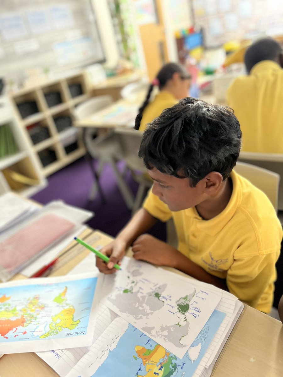 MissDosSantos1's tweet photo. In Geography we were locating rainforests around the world, we learnt that rainforests could be found in places with hot climates that had a large amount of rain. 🌧️ 🌲 
@LHS_Watford @HeadLHS @MissSmartLHS https://t.co/M3Vu4tBY9M