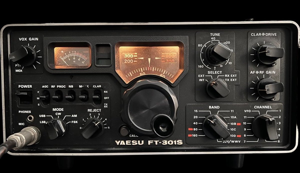 Yaesu FT-301S
HF Transceiver