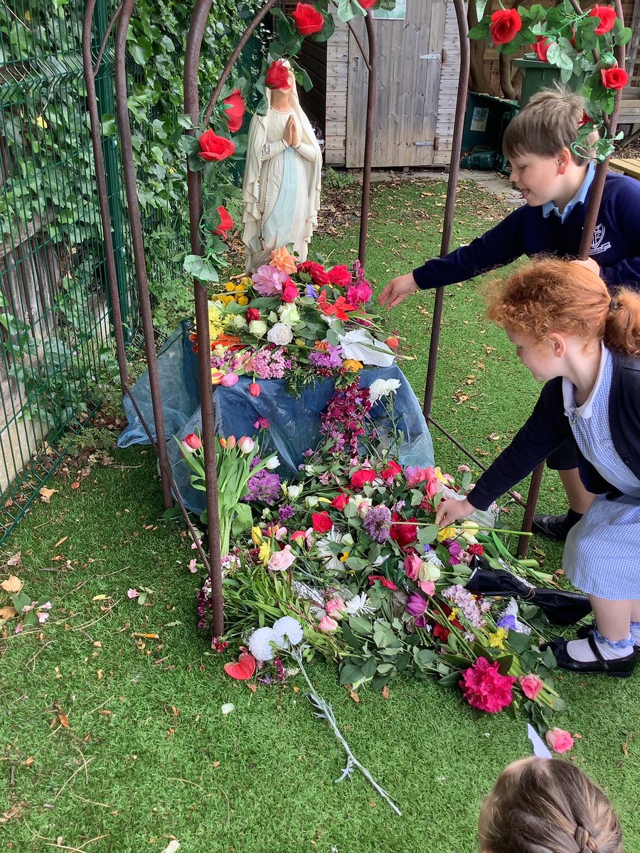 4F Miss Flynn OLOL tweet media